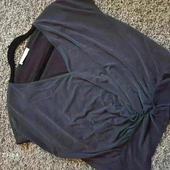 RICKI'S ROUCHED SHORT SLEEVE TOP - Picture 2 of 4